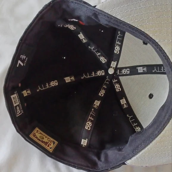 New Era Chicago Black & Red Cap 59 Fifty - Picture 4 of 5